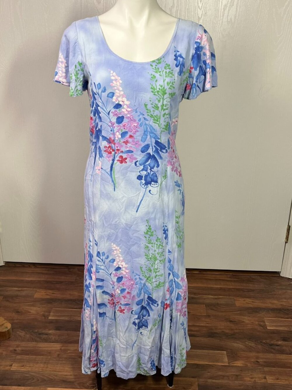 Vintage Jams World Small Dress Longer Length Wisteria